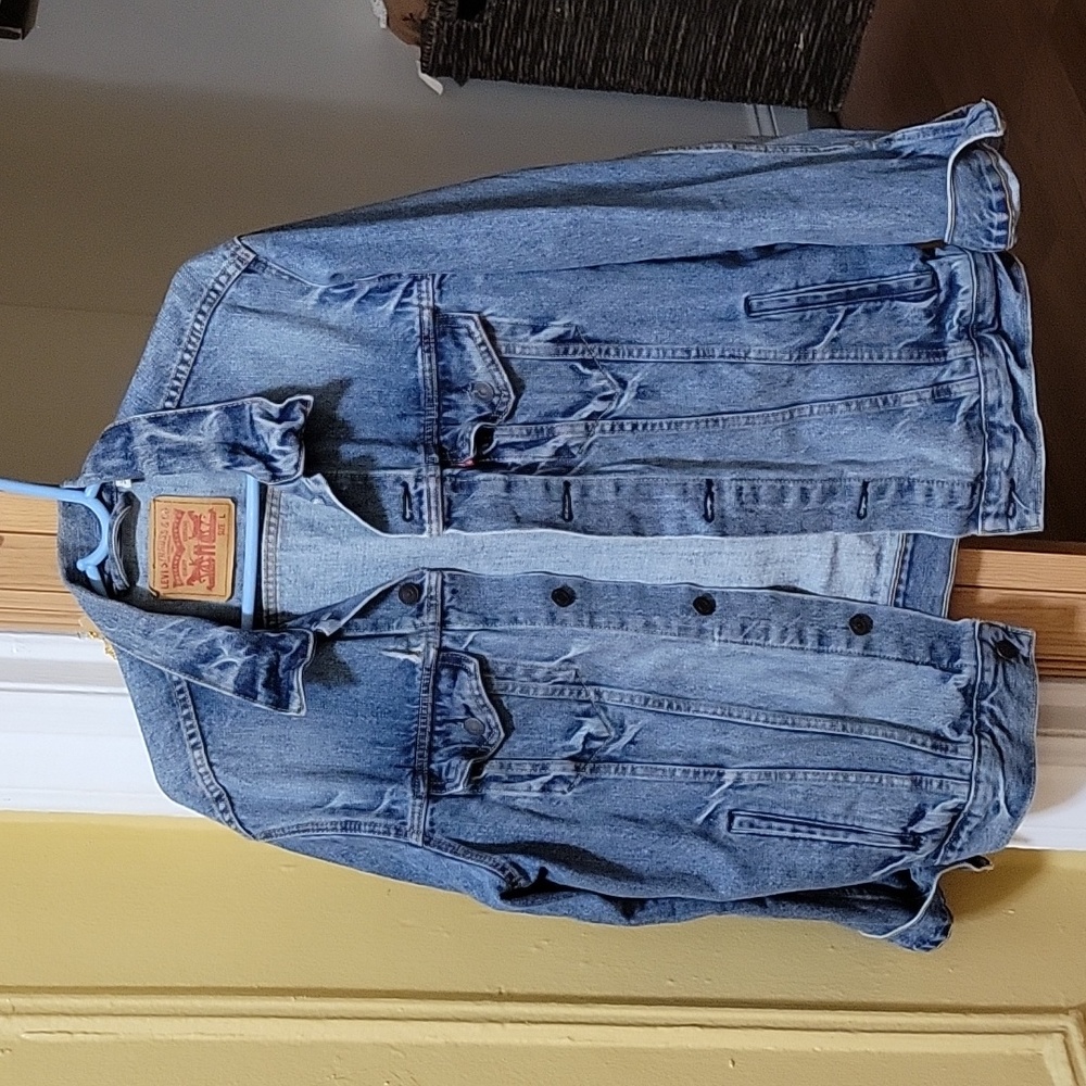 Levi's blue denim mens jean jacket (L)